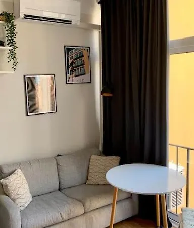 Cozy One Bedroom In Center Nizza