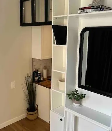 Cozy One Bedroom In Center