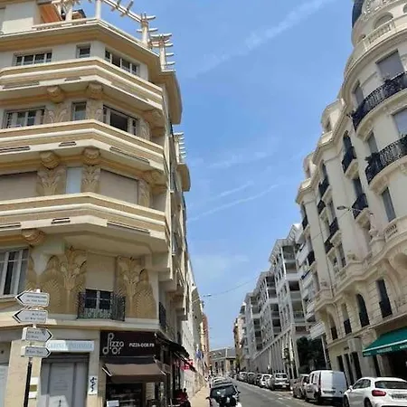 Apartman Cozy One Bedroom In Center Nizza